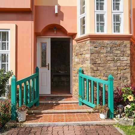 Charming Tagaytay Vacation Home Tagaytay City Eksteriør billede